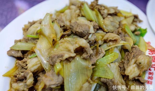 口感|葱爆炒羊肉 这么做 口感超滑嫩,上桌一秒就被抢光!