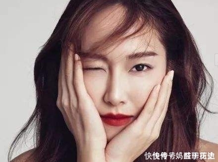 青春期女生想变“薄嘴唇”?改掉这3坏习惯,跟“香肠嘴”说拜拜