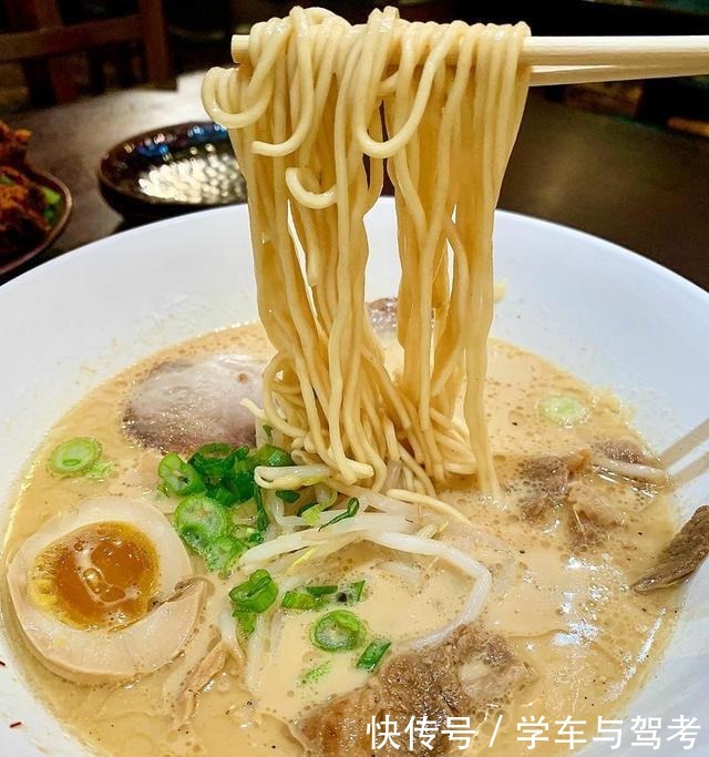 你饿不饿，饿了就去吃面啊