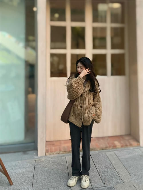 换季衣服怎么穿，5件单品的10种搭配公式，照着穿也好看