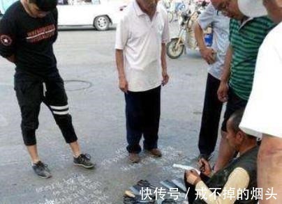 民间$中国民间神秘组织人人背把刀,自称鬼谷子传人,留下预言就走!