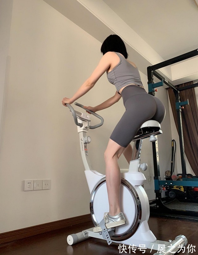 小姐姐|韩国美女健身达人，不仅面容姣好，身材也是玲珑有致，坚持运动是关键