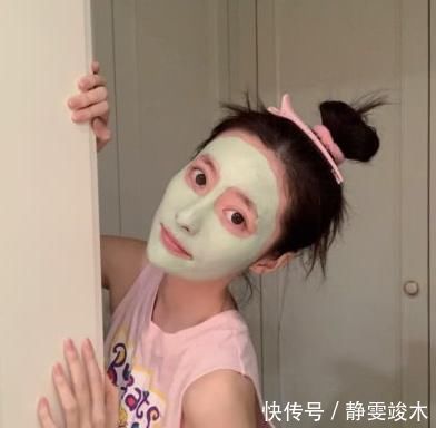 肌肤|女孩如果不想“皮肤变差”,睡醒常做这3动作,素颜比化妆更惊艳