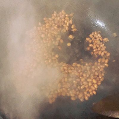 红辣椒|黄豆焖鱼仔