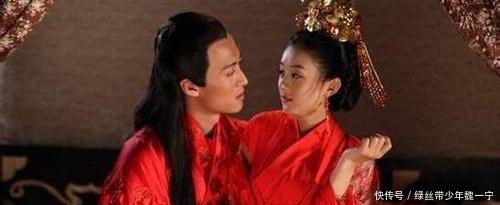 古代青楼门前上联“天天新人鸳鸯被”,下联堪称千古绝对