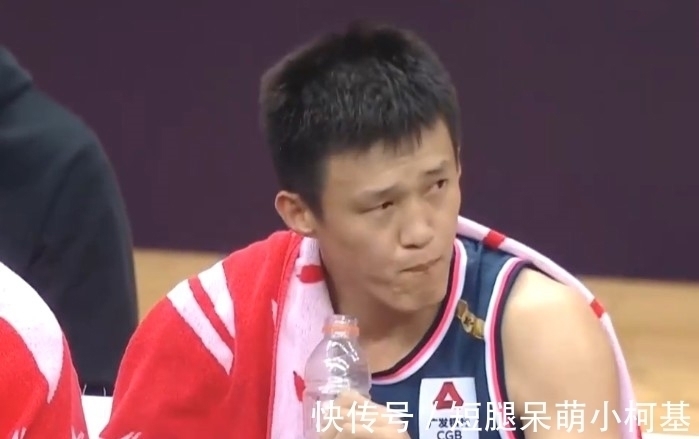 广东男篮|32岁周鹏又爆发了!15分钟8中7狂砍14分,杜锋期待他扮演关键先生