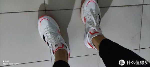 lightstrike|闲来挑灯论鞋 篇五十六：站内首发——Boston10 开箱试穿