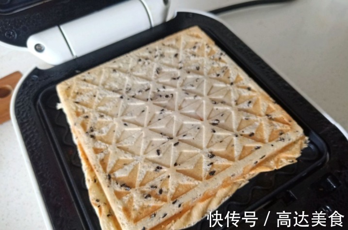 早餐|别再为孩子的早餐发愁了，这款快手三明治轻松解决，几分钟就上桌