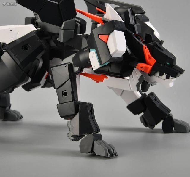 整体造型|78官测：橘猫工业 Code Beast 百刃
