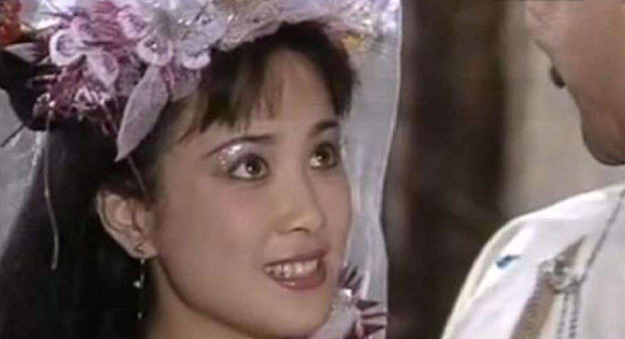 有人|此妃得宠后,有人冒死在朝门写下八个字,诉说百姓的忧虑