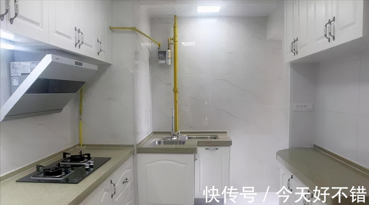 新房|亲戚10万简装110㎡新房，开门就是榻榻米，这波操作真是第一次见