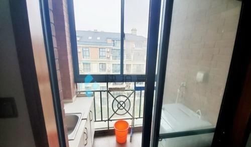 法拍|白菜价560万的房子降价247万出售，捡漏机会来了