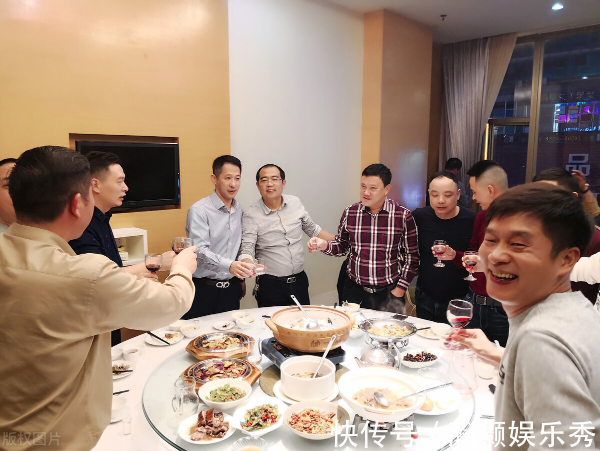 大城市|“你哥没钱”哥嫂充门面请吃饭,母亲让女儿付钱,买单后母亲慌了