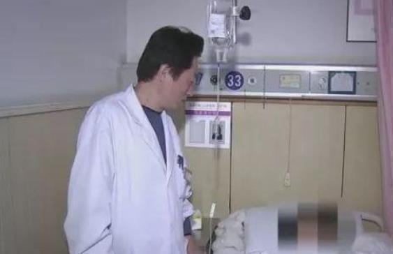 顾女士|38岁女性腹痛不止,医生在她子宫中取出大大小小61个,从未遇到过