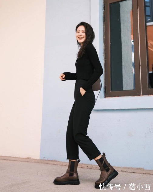 九分裤 微胖女生别乱穿裤子,小黑裤才最适合你,配毛衣、西装都很时髦