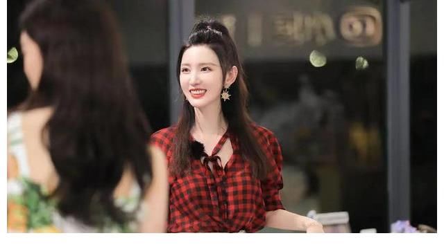 周也|《中餐廳5》下期要爆，姚安娜親友團參與錄制，父親姐姐誰會來？