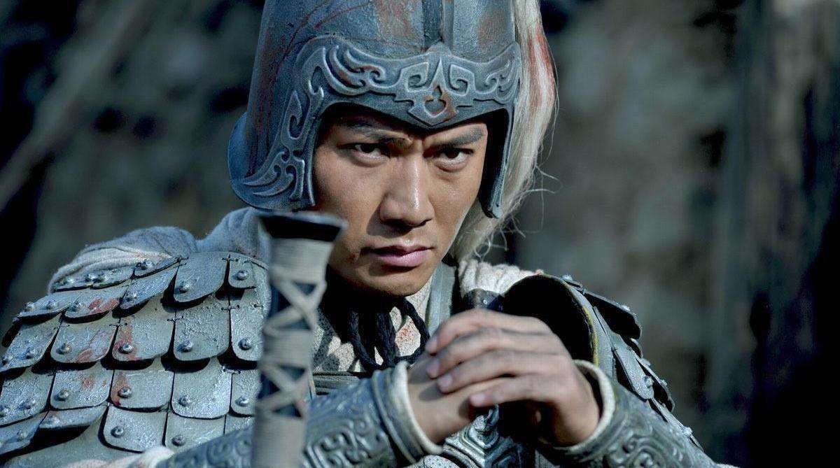 关羽|三国中被小瞧的两位猛将,武力不输吕布关羽,曹操想得却得不到