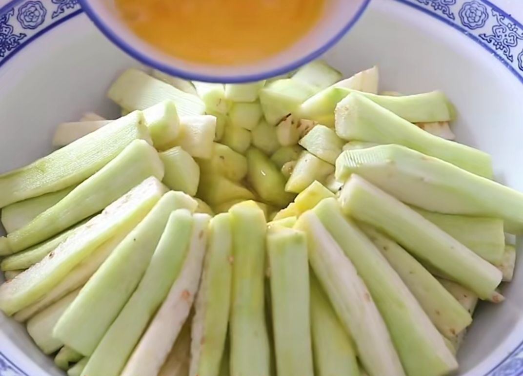 茄子新吃法，大人小孩都爱吃