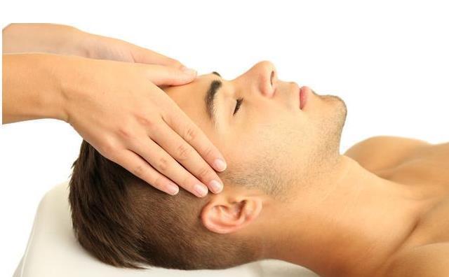 耳鸣|脑袋上竟然有个“止疼开关”,头疼的时候按一按,可有效缓解