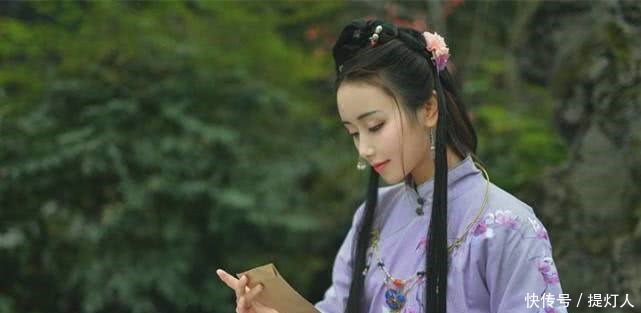  才女上联“昨日今日明日，日复一日”，穷书生下联令人感动！
