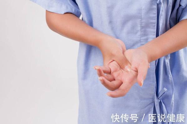 对症治疗|身体出现这5种迹象,当心是脑中风已“找上门”,及时检查不能拖