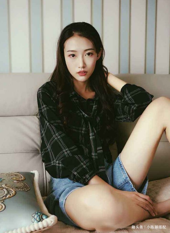 气场|如何穿出“圆润骨感”的手臂细手臂女孩照着穿搭,变身气场达人