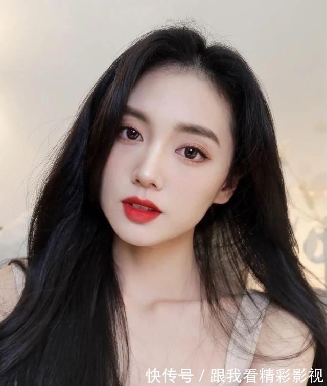 黄皮 直男眼中女生涂口红VS不涂口红,差距也太大了……!