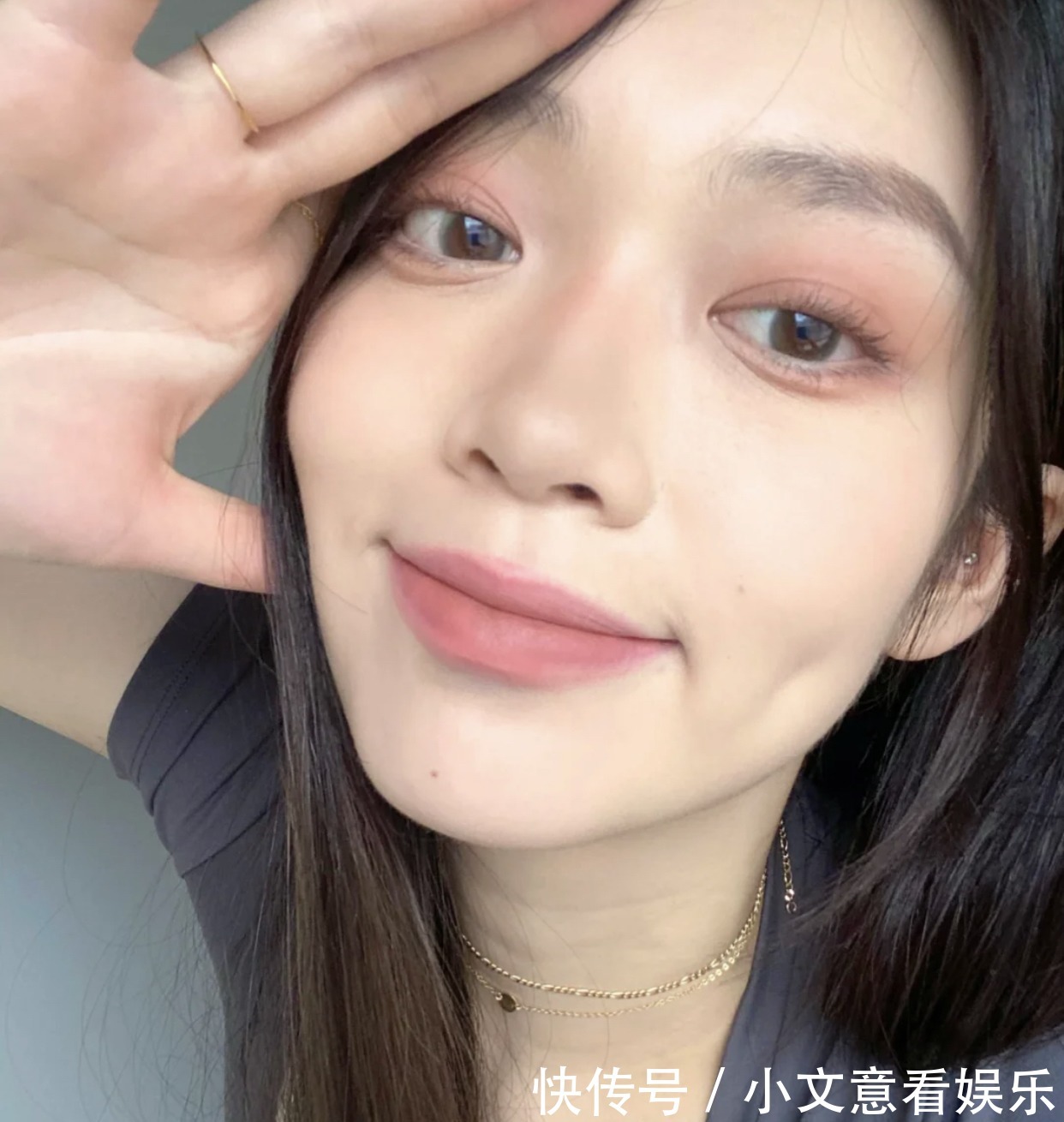 腮红|口红的几种用法,爱美女生要知道,解决“应急化妆”!