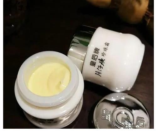护肤品 5款“普普通通”的国货护肤品，却让长辈无限回购，用后不得不服