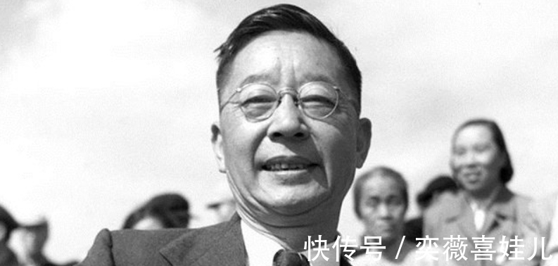 舒乙#1966年,老舍跳湖自尽,独子陪遗体坐了一夜,从此夹起尾巴做人