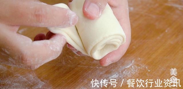 肉夹馍教程来了,从烙馍到卤肉,超详细做法分享,学会能开店了