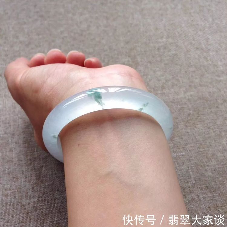 手镯|翡翠手镯那些事!这应该是最全、最详细的介绍!