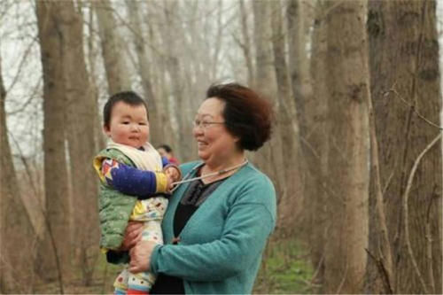 婆媳之间|这3类老人很适合带娃，孩子越带越聪明，看看你家是不是