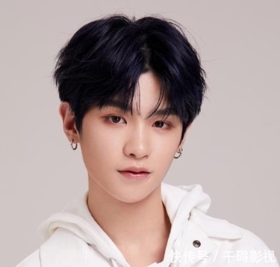 极挑7官宣定档时间发制人率先抢占市场,王迅卑微靠边站引热议