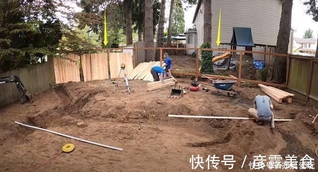 铺石板路砌台阶,荒芜庭院经过10天改造,一半花园一半休闲