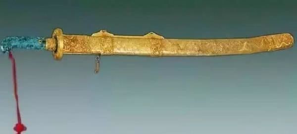 孙殿英|孙殿英盗尽皇陵,却忽视这个“袈裟”,被人9万买走今值1.3亿