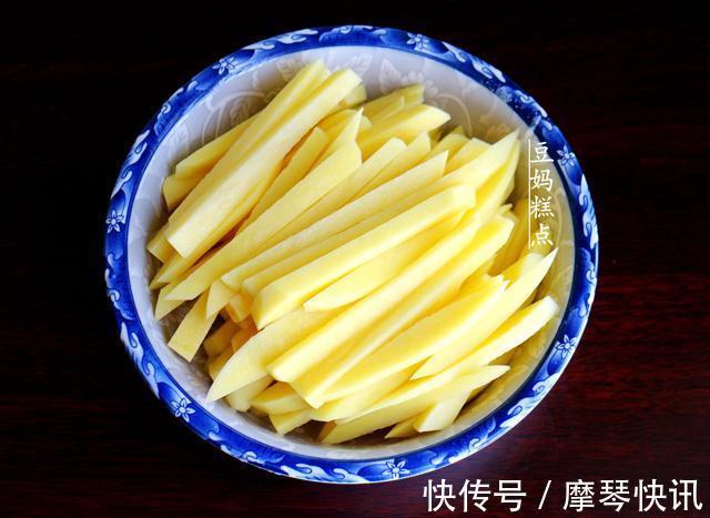 教你自制正宗炸薯条,4块钱做2大盘,酥脆香软,口感不输肯德基