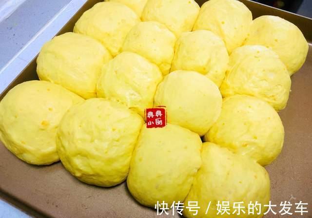 黄油|金灿灿,软绵绵的南瓜面包,再也不用担心小朋友不爱吃南瓜了