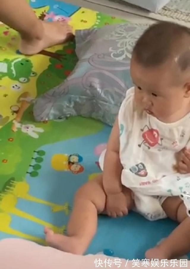 带娃|小姨带娃的路子有多野?看完这几张图,网友:这届小姨跟宝宝有仇