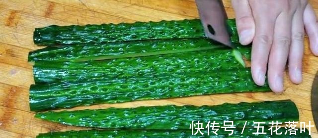 下饭|今天美食,肉炒黄瓜,清脆爽口,黄瓜炒肉是绝配,即营养又下饭!