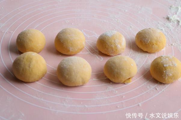 干果|早餐别总吃油条,试试更好吃的南瓜甜甜圈,非油炸更健康