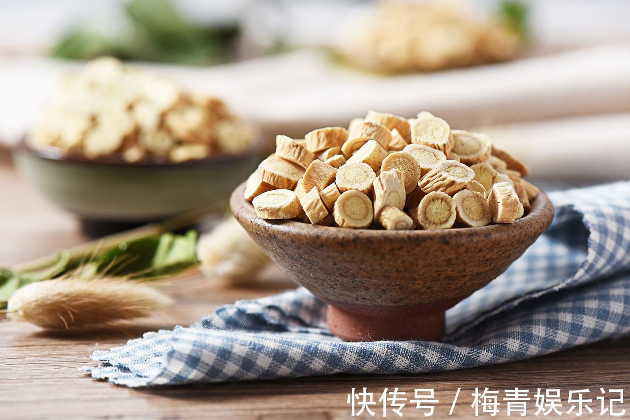 人参味甘|“补气之王”的人参,与“补气之长”的黄芪一起泡水喝,有什么用