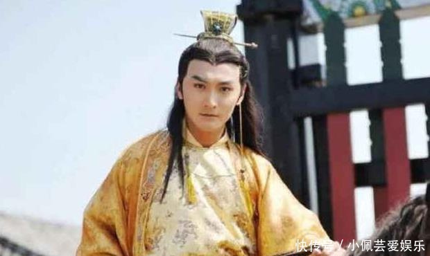 建文帝朱允炆|朱允炆为何没有效仿刘彻采取“推恩令”,而是选择“削蕃”?