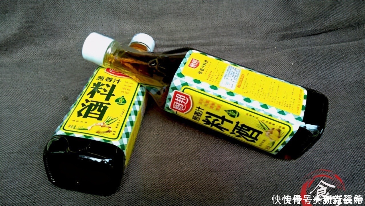 买料酒的时候,瓶子上有这几4字,再便宜也不要买,都是勾兑料酒