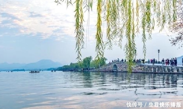 西湖|白居易写西湖天下无双,二百多年后苏轼挑战一首,直接碾压白居易