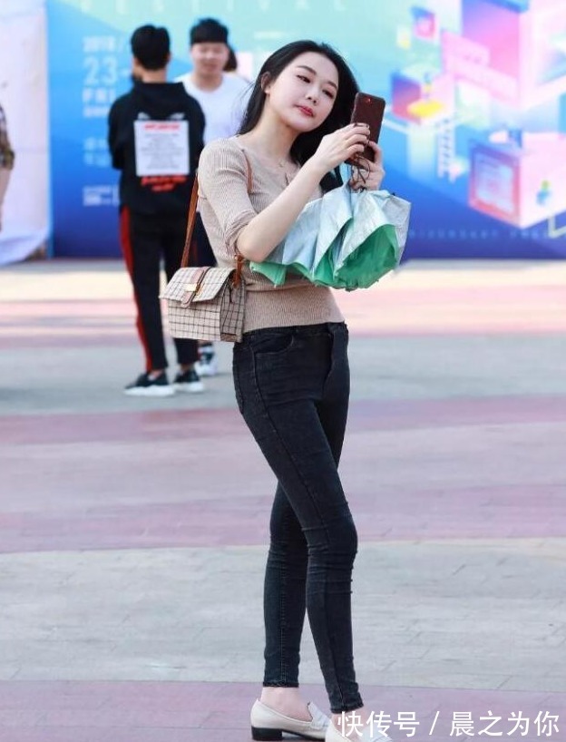 紧身 舒适“无痕”打底裤,舒适又温暖,潮流有新意