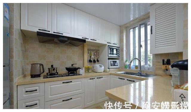 玻璃|68平小户型,客厅装卡座,电视柜后玻璃隔断厨房,全屋敞亮大气