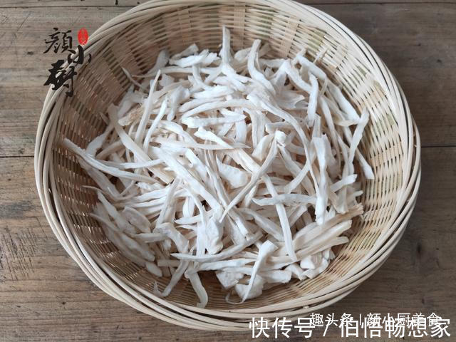 自从学会杏鲍菇这个做法,我家连烧烤都不买了,每次做孩子都嫌少