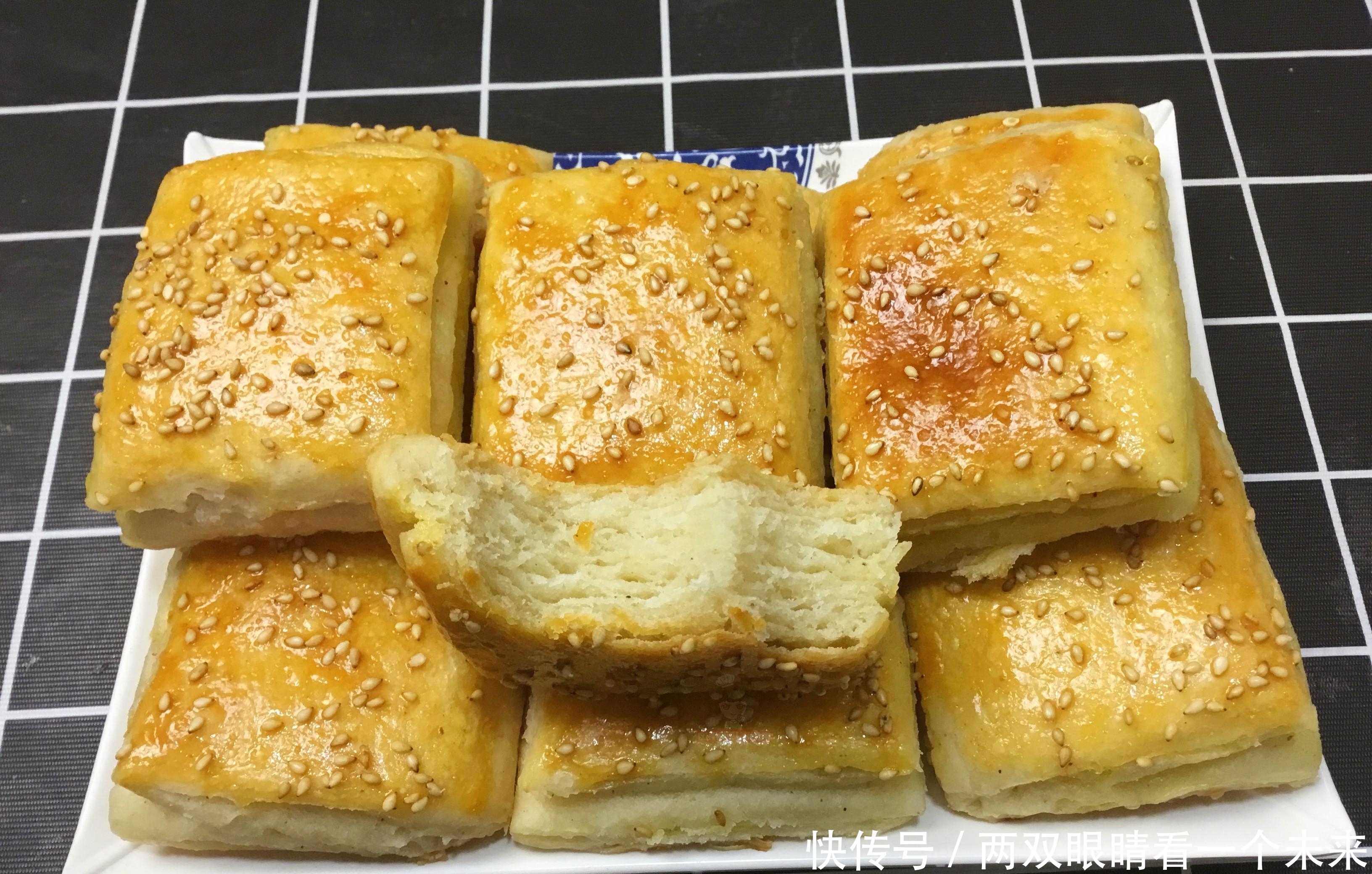 想吃千层烤饼一定收藏,教你简单做法,酥脆又起层,全家人都爱吃