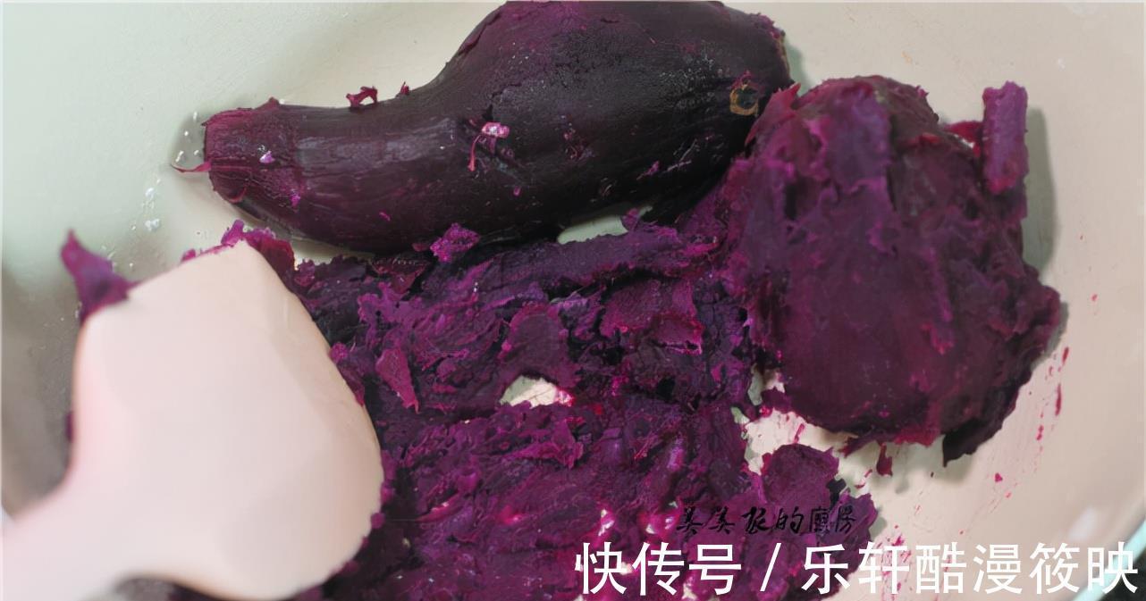 糯米粉|最近很火的米月饼，尝试一下~无糖无油热量低，没有烤箱也能做！